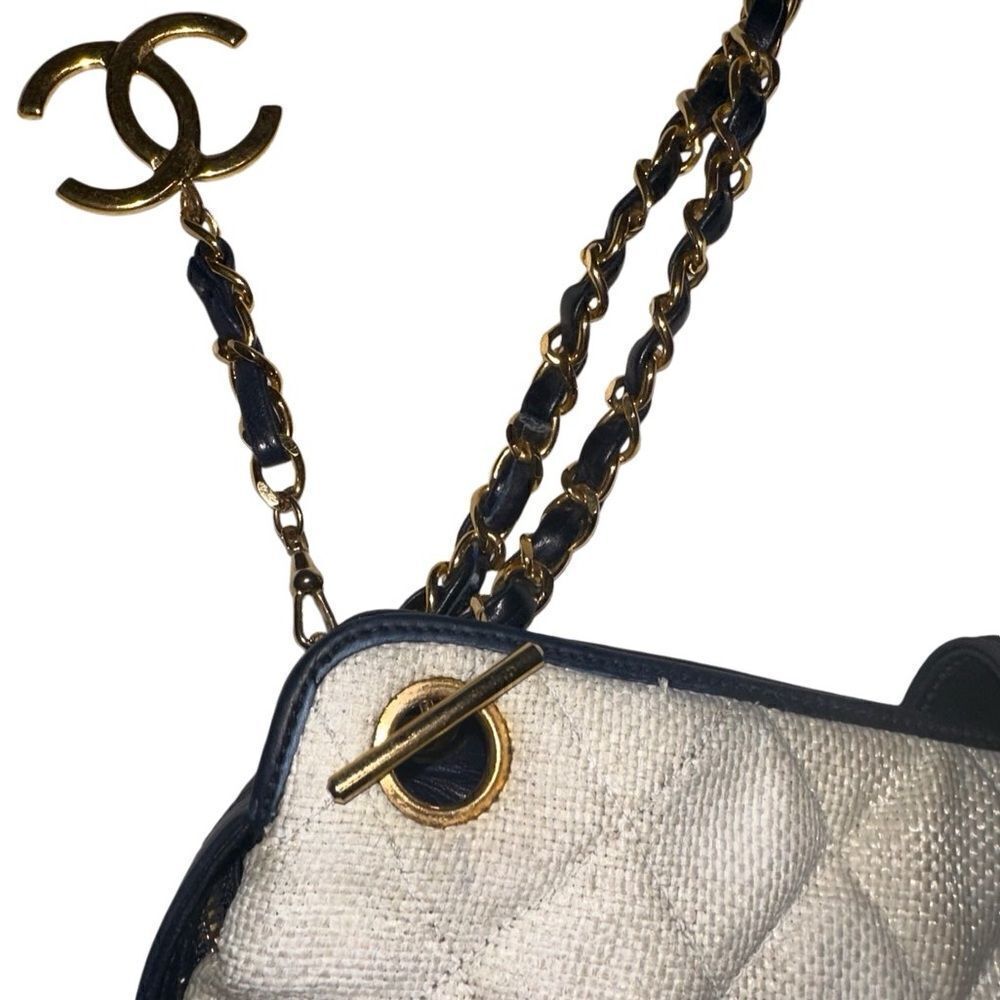 Chanel canvas and leather bag - Picture 9 of 16